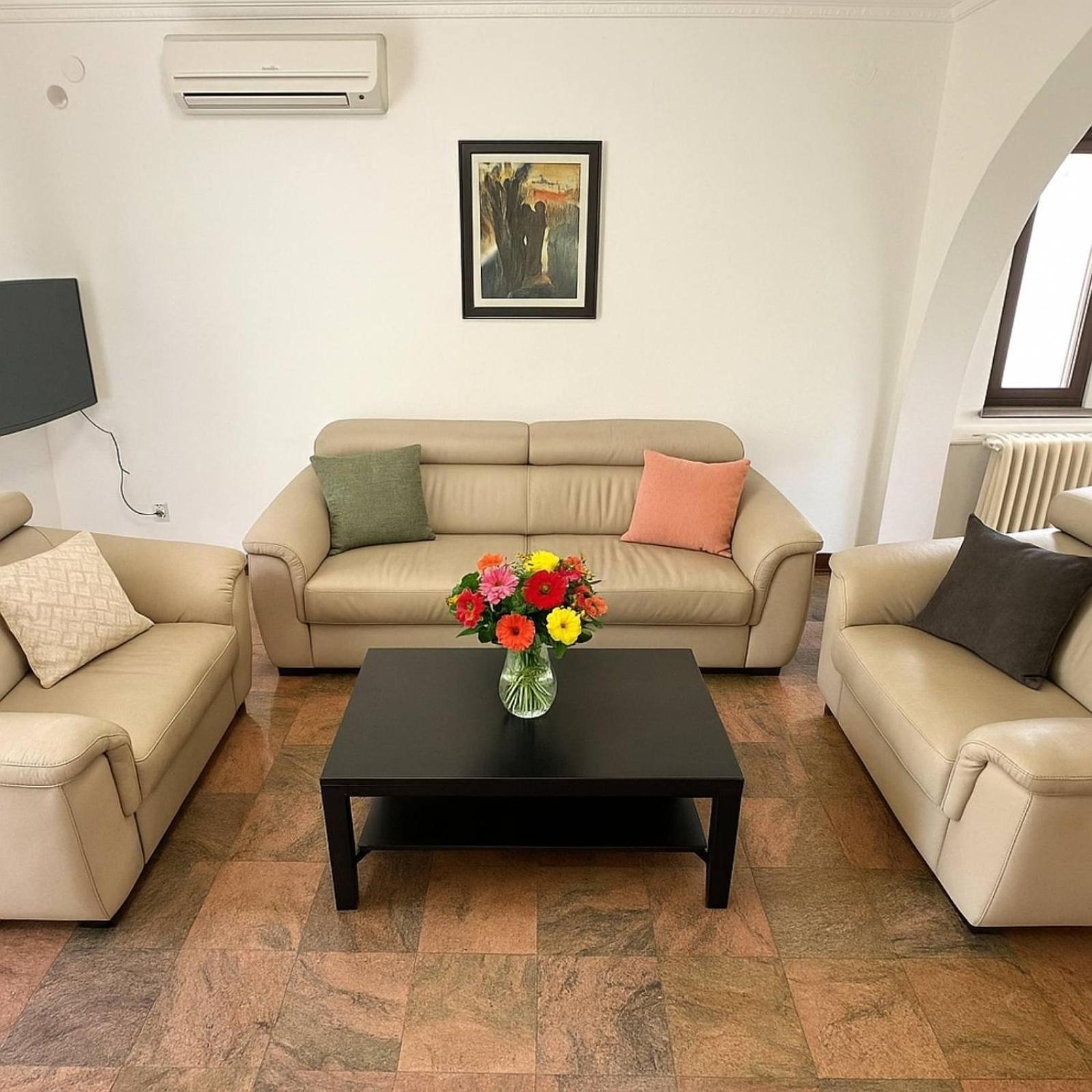 Apartments Villa Mirjana Budva Bagian luar foto